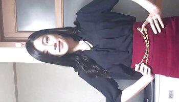 همسر بنگلادشی در حال دویدن کوص ناب به قورباغه