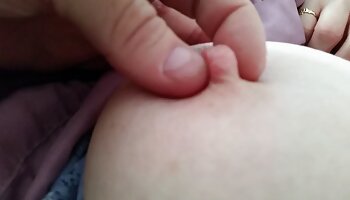 جوانان بزرگ MILF جین سکس ناب عربی لعنتی مقعد حساس در لباس زیر زنانه سفید